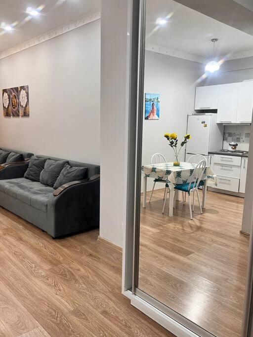 Apartament 2-Х Комнатная В Золотом Квадрате Ałma Ata Zewnętrze zdjęcie