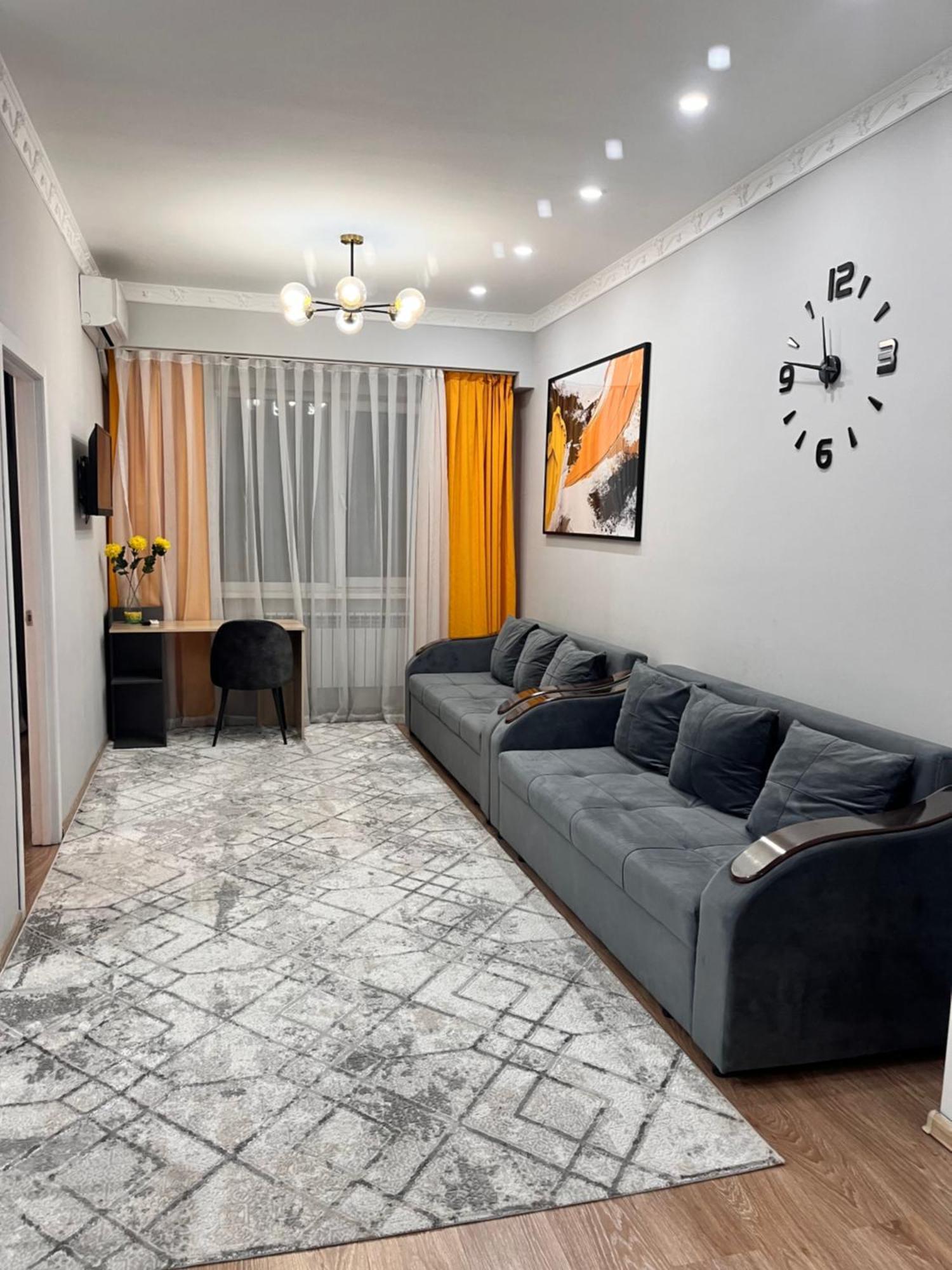 Apartament 2-Х Комнатная В Золотом Квадрате Ałma Ata Zewnętrze zdjęcie